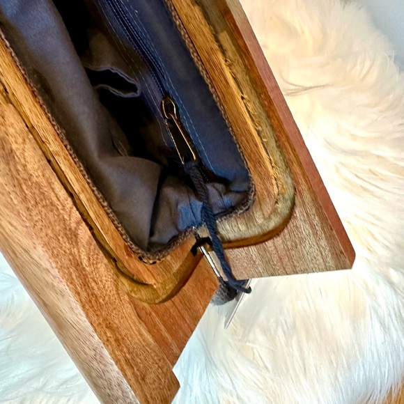 •NWT• chloe and lex charcoal stitched beaded/embroidered celebration clutch - Picture 10 of 12